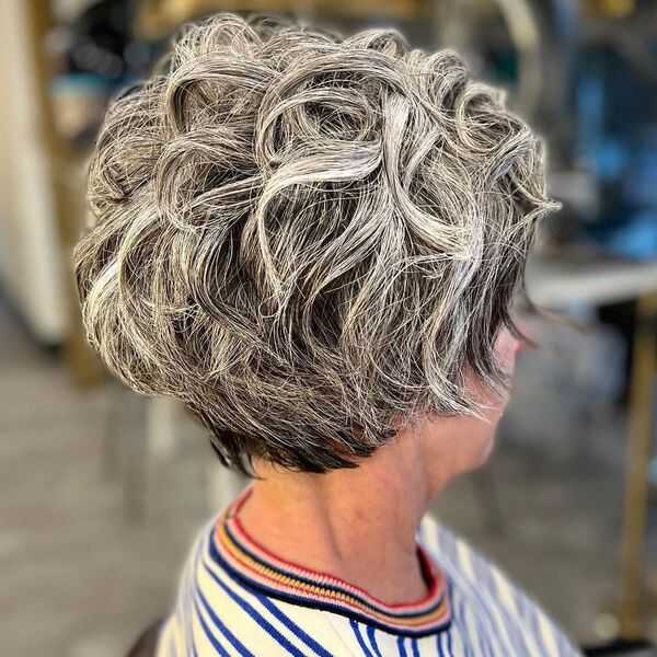 40 Short Haircuts for Women over 60 in 2022 - Hairstyles for Women
